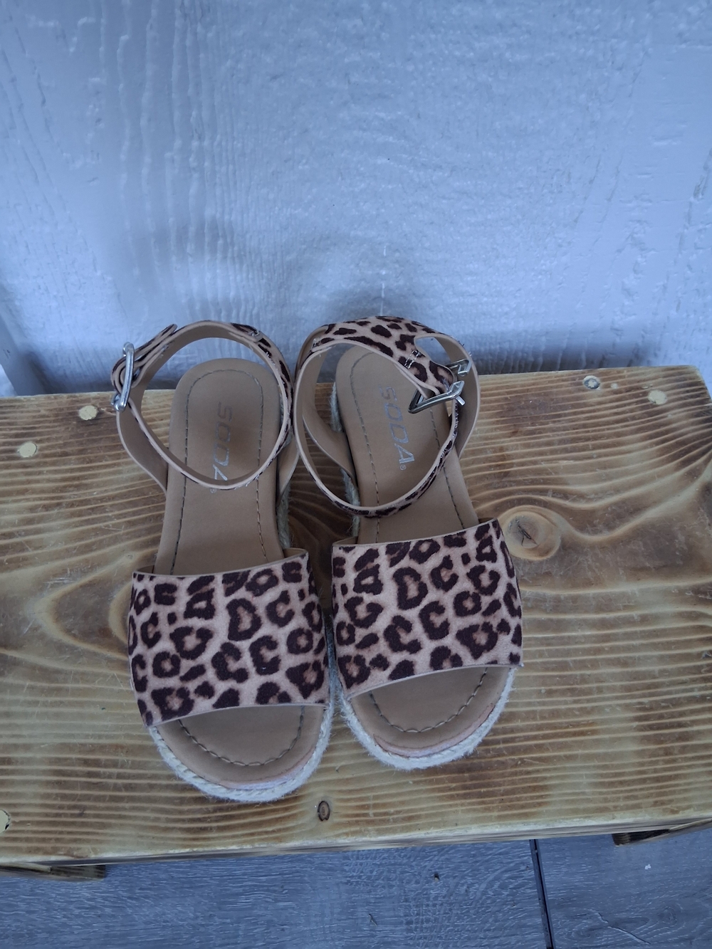 Soda Kids Leopard Print Ankle-Strap Sandals - Brown